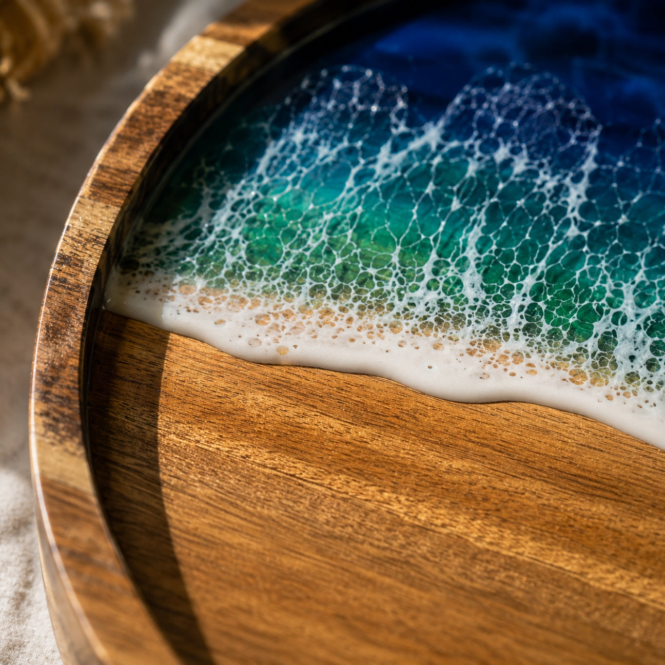 Ocean Resin Round Serving Tray – Handmade Acacia Wood | Housewarming Gift, Anniversary Gift | WDTRAY82